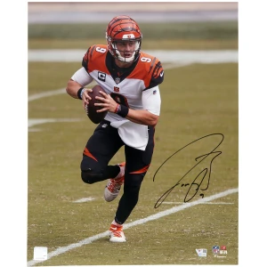 Joe Burrow Signed Cincinnati Bengals Rollout Action 16x20 Photo (Fanatics)