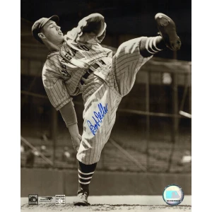 Bob Feller Signed Cleveland Indians B&W Pitching Leg Raised 8x10 Photo