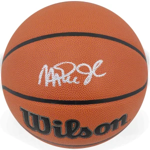 Magic Johnson Signed Wilson Indoor/Outdoor NBA Basketball - (Beckett)