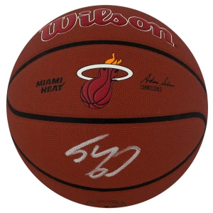 Shaquille O'Neal Signed Wilson Miami Heat Logo Full Size NBA Basketball - (Beckett)