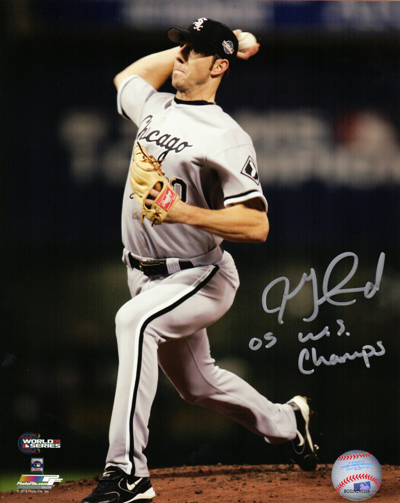 Jon Garland Signed Chicago White Sox 2005 World Series Pitching Action 8x10 Photo w/05 WS Champs