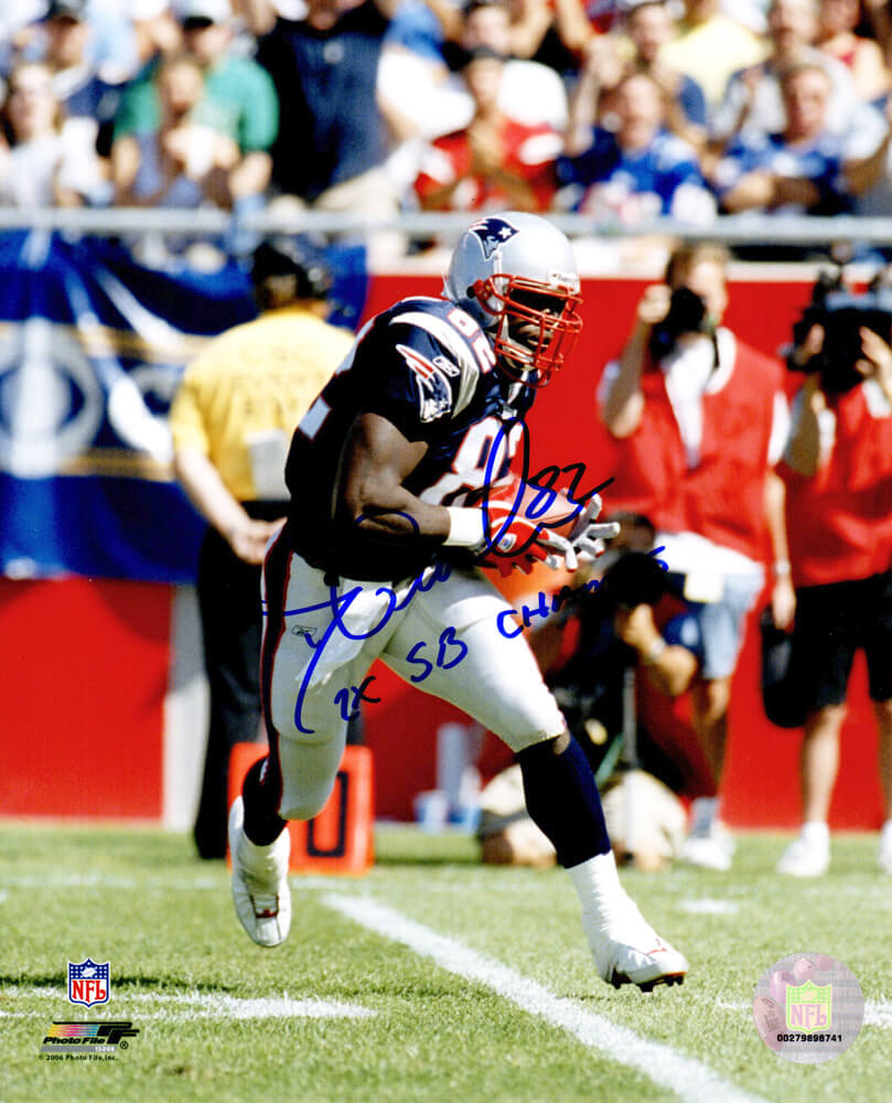 Daniel Graham Signed New England Patriots 8×10 Photo w/2x SB Champs ...