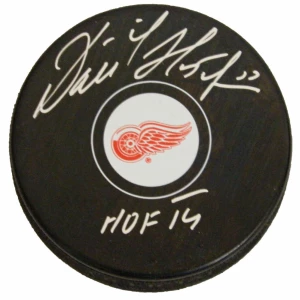 Dominik Hasek Signed Detroit Red Wings Logo Hockey Puck w/HOF'14