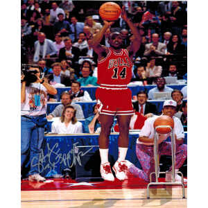 Craig Hodges Signed Chicago Bulls 3-PT Contest Shooting 8&times;10 Photo