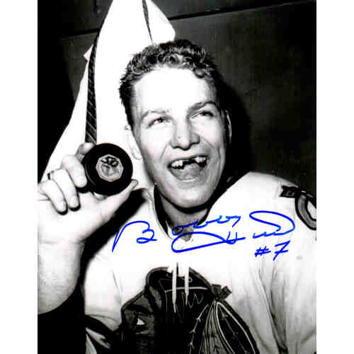 Bobby Hull Signed Blackhawks B&W Holding 1st 50th Goal Puck 8x10 Photo