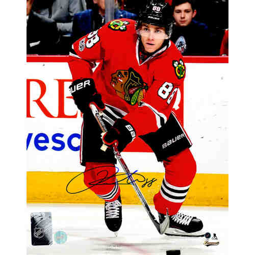 Patrick Kane Signed Chicago Blackhawks Red Jersey Action 8x10 Photo