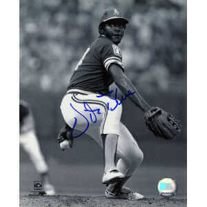 Vida Blue Signed Oakland A's B&W Pitching 8x10 Photo
