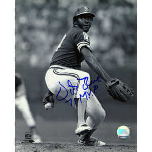 Vida Blue Signed Oakland A's B&W Pitching 8x10 Photo w/71 MVP