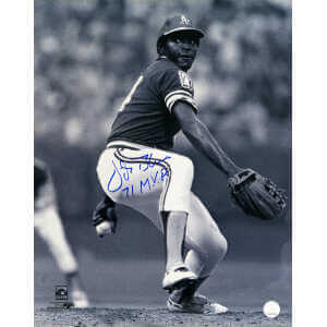 Vida Blue Signed Oakland A's B&W Pitching Action 16x20 Photo w/71 MVP