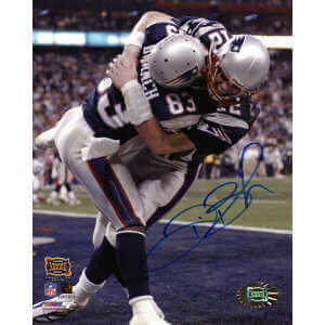 Deion Branch Signed Patriots Super Bowl 38 Celebration With Tom Brady 8x10 Photo