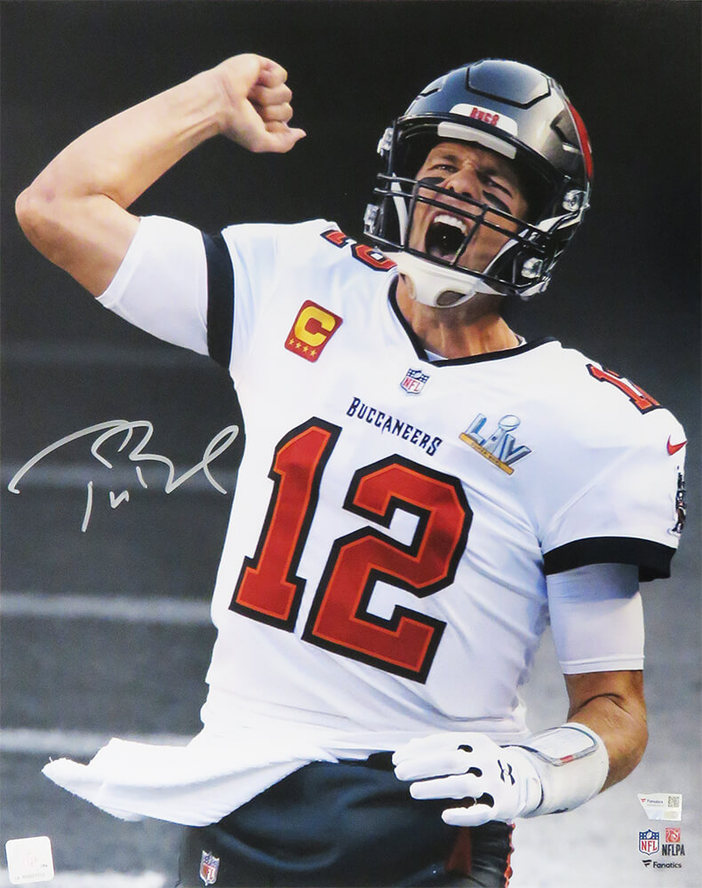 Tom Brady Signed Tampa Bay Buccaneers Fist Pump Spotlight 16×20 Photo –  (Fanatics) – Schwartz Sports Memorabilia