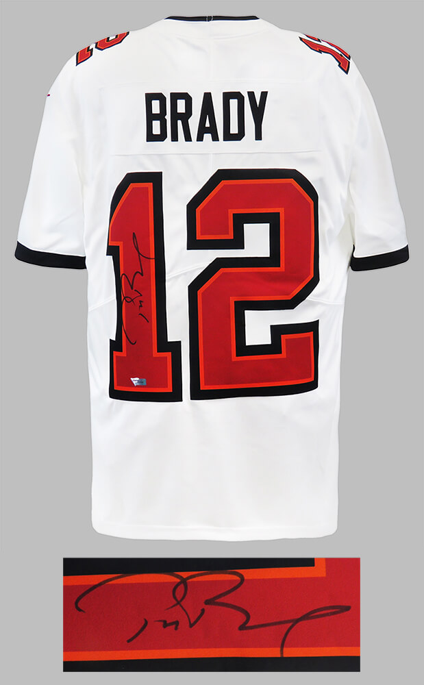 Tom Brady Autographed Tampa Bay Buccaneers Black Nike Football Jersey -  Fanatics LOA