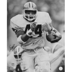 Earnest Byner Signed Cleveland Browns B&W Action 16x20 Photo