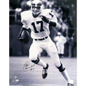 Harold Carmichael Signed Philadelphia Eagles With Football Action B&W 16x20 Photo