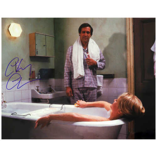 Chevy Chase Signed National Lampoon's Vacation Wife In Tub 16x20 Photo