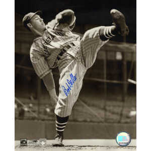 Bob Feller Signed Cleveland Indians B&W Pitching Leg Raised 8x10 Photo