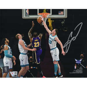 Gordon Hayward Signed Charlotte Hornets Block On Lebron James 8×10 Photo – (Fanatics)