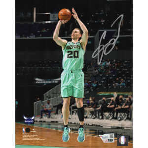 Gordon Hayward Signed Charlotte Hornets Shooting Teal Jersey Action 8×10 Photo – (Fanatics)