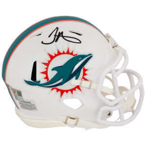 Tyreek Hill Signed Miami Dolphins Riddell Speed Mini Helmet - (Fanatics)