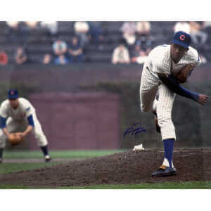 Fergie Jenkins Signed Chicago Cubs Pitching Action 16x20 Photo w/HOF'91