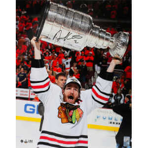 Duncan Keith Signed Chicago Blackhawks 2015 Stanley Cup Trophy 16x20 Photo