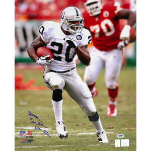 Darren McFadden Signed Raiders Action 16x20 Photo w/Run DMC - (PSA)