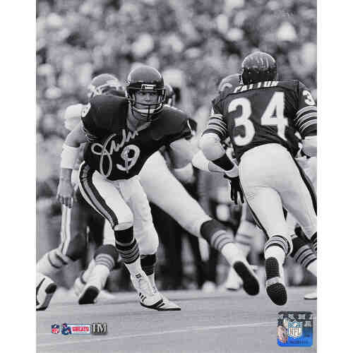 Jim McMahon Signed Bears Hand Off To Walter Payton B&W 8x10 Photo (In Silver)