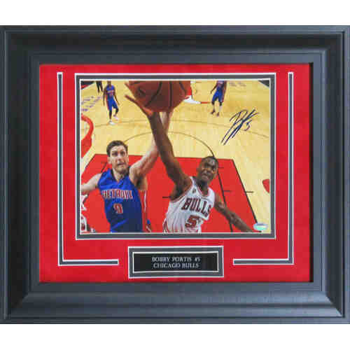 Bobby Portis Signed & Framed Chicago Bulls Action vs Pistons 8x10 Photo