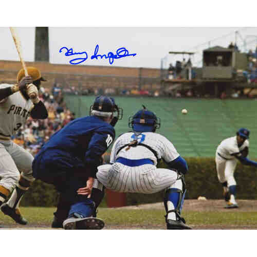 Manny Sanguillen Signed Pirates Batting vs Cubs 8x10 Photo