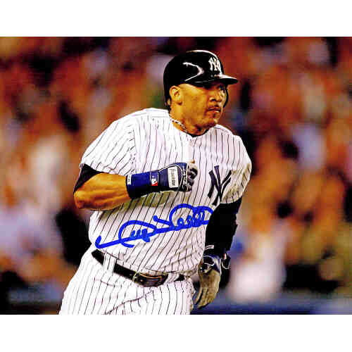 Gary Sheffield Signed Yankees White Jersey Running 8x10 Photo