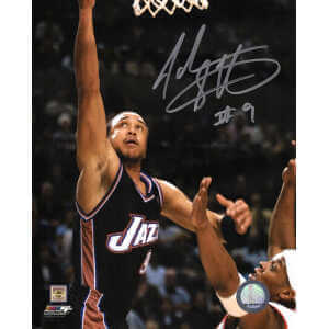 John Starks Signed Utah Jazz Navy Jersey Close Up Action 8x10 Photo