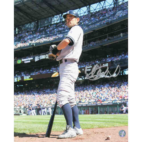 Ichiro Suzuki Signed New York Yankees On Deck 8x10 Photo (Ichiro Hologram)