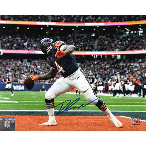 D'Andre Swift Signed Chicago Bears Touchdown Celebration 8x10 Photo