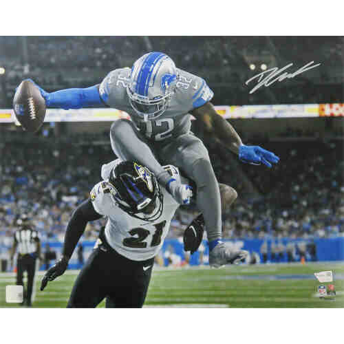 D'Andre Swift Signed Detroit Lions Action vs Ravens 16x20 Photo (Fanatics)