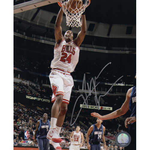 Tyrus Thomas Signed Chicago Bulls White Jersey Dunk 8x10 Photo