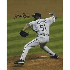 Luis Vizcaino Signed Chicago White Sox 2005 World Series Pitching Action 8x10 Photo